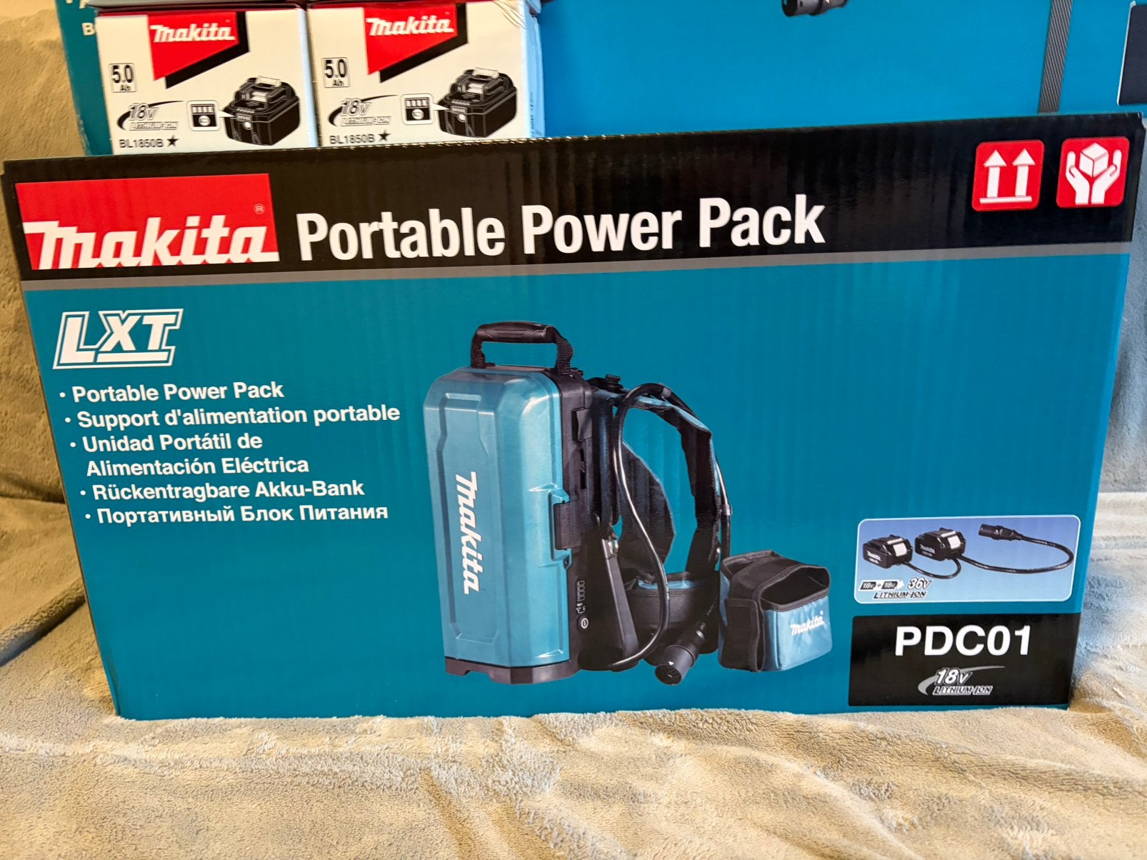 Nieuw! Makita 191A64-2 LXT 18V ruggedragen accustation PDC01, Ophalen of Verzenden, Nieuw