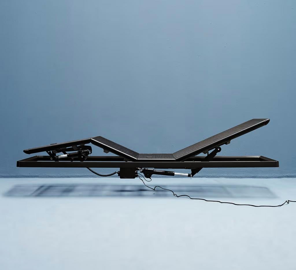 AUPING M2 ELECTRISCH BEDBODEM + BEDOMBOUW 200 x 120 ZGAN, Huis en Inrichting, Slaapkamer | Bedden, Ophalen, Verstelbaar, Wit, Zo goed als nieuw