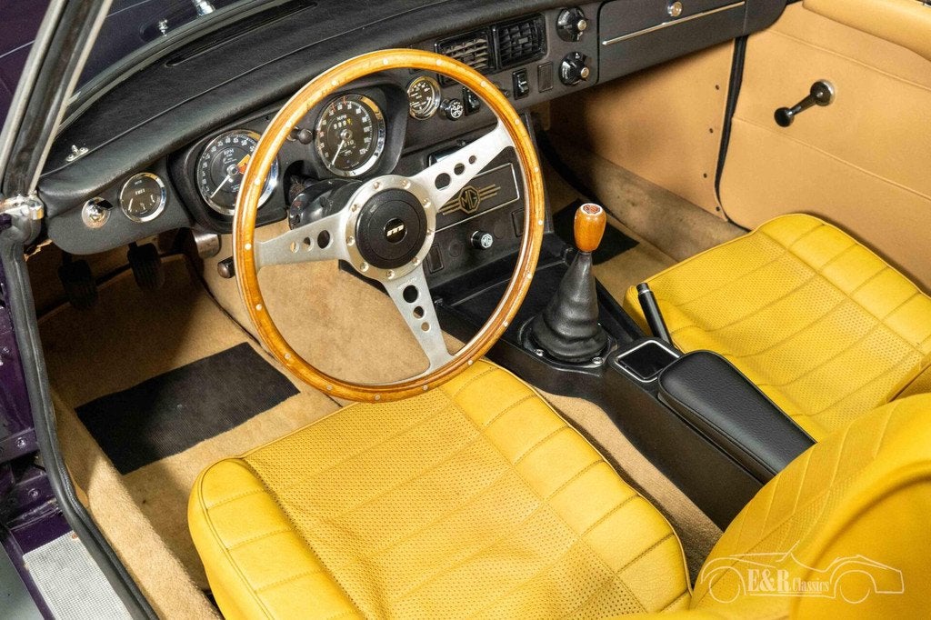 MG MGB Cabriolet | 1973, Auto's, Achterwielaandrijving, Cabriolet, Handgeschakeld, 2 stoelen