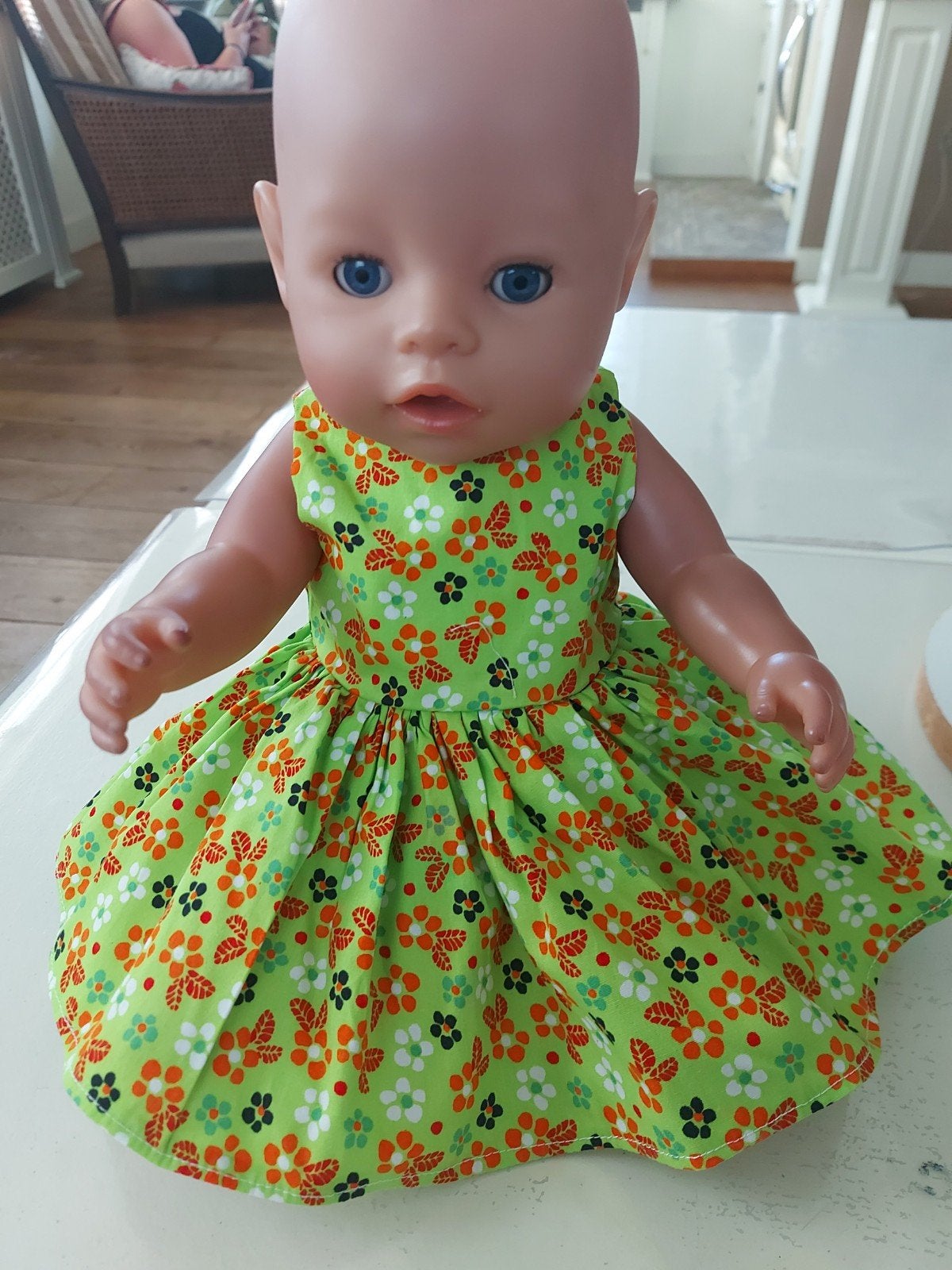 mooie zwierjurk bloem baby born pop 43cm, Kinderen en Baby's, Speelgoed | Poppen, Ophalen of Verzenden, Nieuw, Babypop