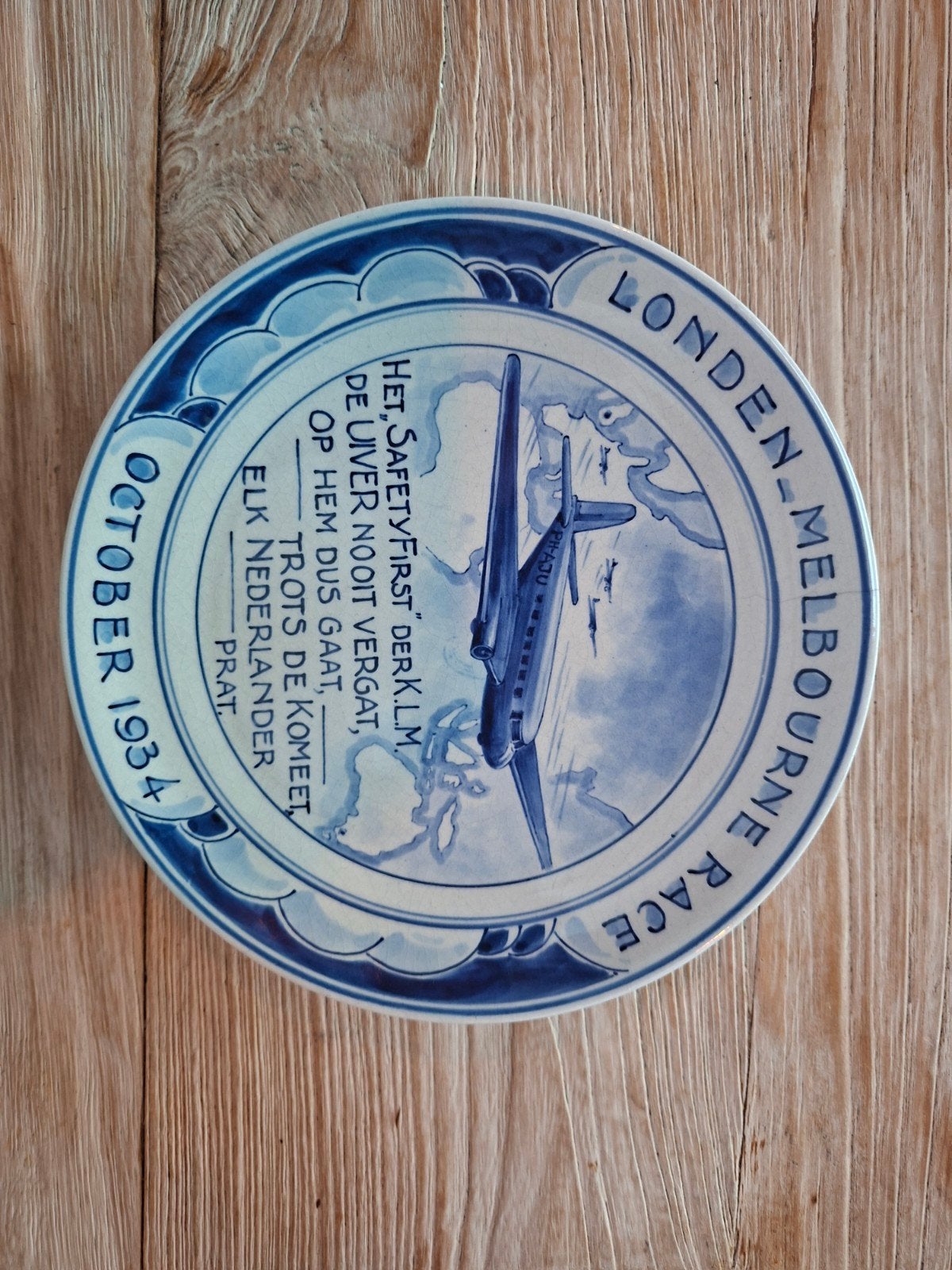 Delfts Blauw Herdenkingsbord London-Melbourne Race 1934, Ophalen of Verzenden