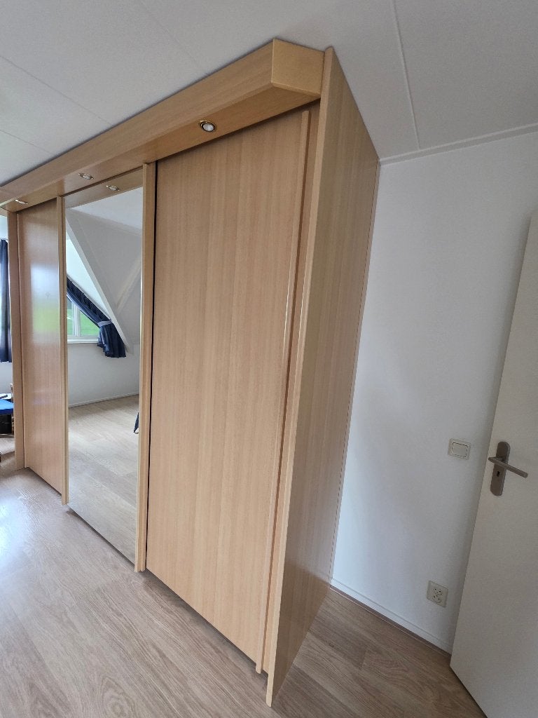 garderobekast, Ophalen, Met deur(en), 200 cm of meer, Eikenhout