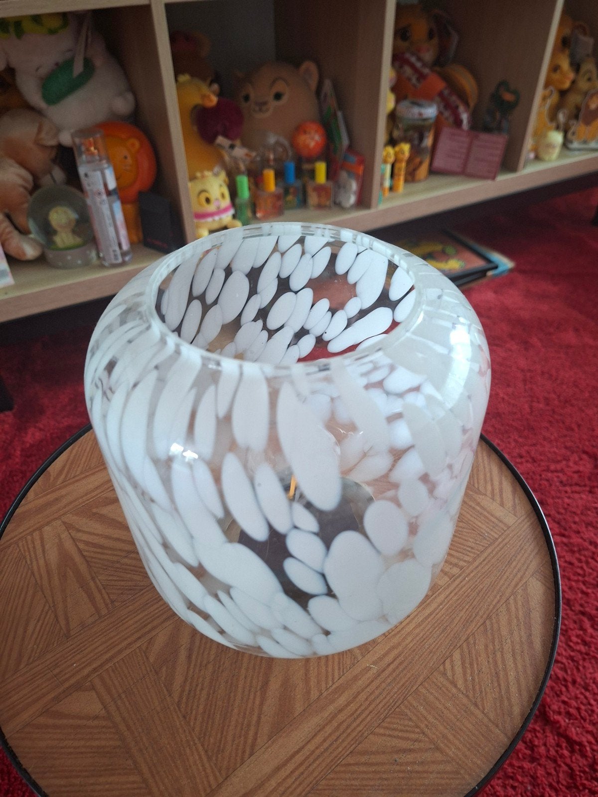 Kleine bijzettafel samen met lamp, Ophalen, Zo goed als nieuw, Rond, Hout