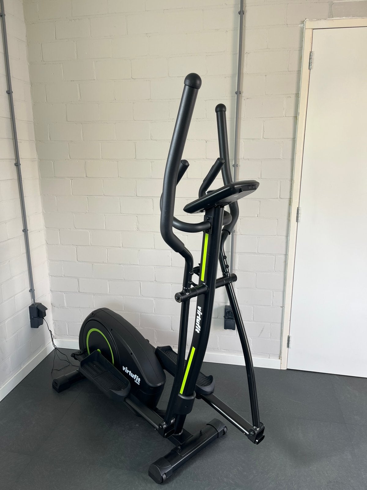 VirtuFit crosstrainer, Sport en Fitness, Fitnessapparatuur, Ophalen, Zo goed als nieuw, Crosstrainer