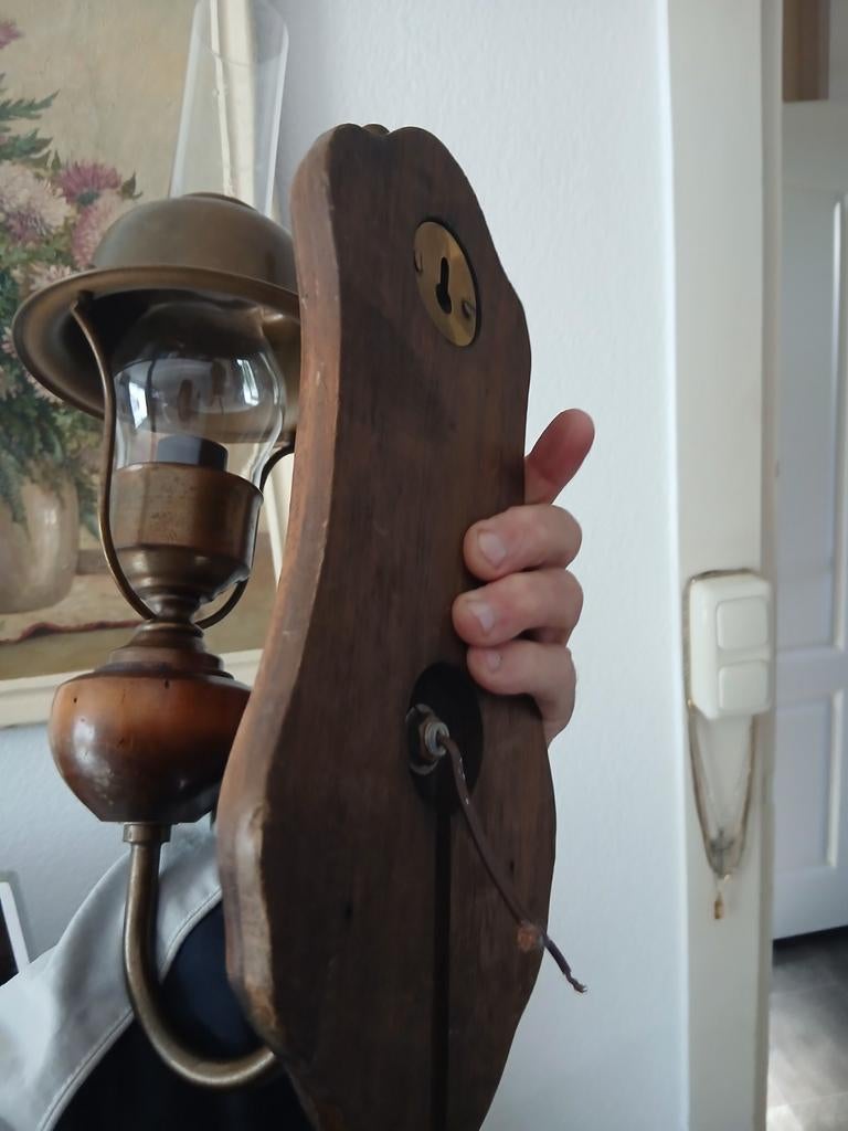 Olielamp stijl retro brocante wandlamp  draad  vastmaken., Eén persoon