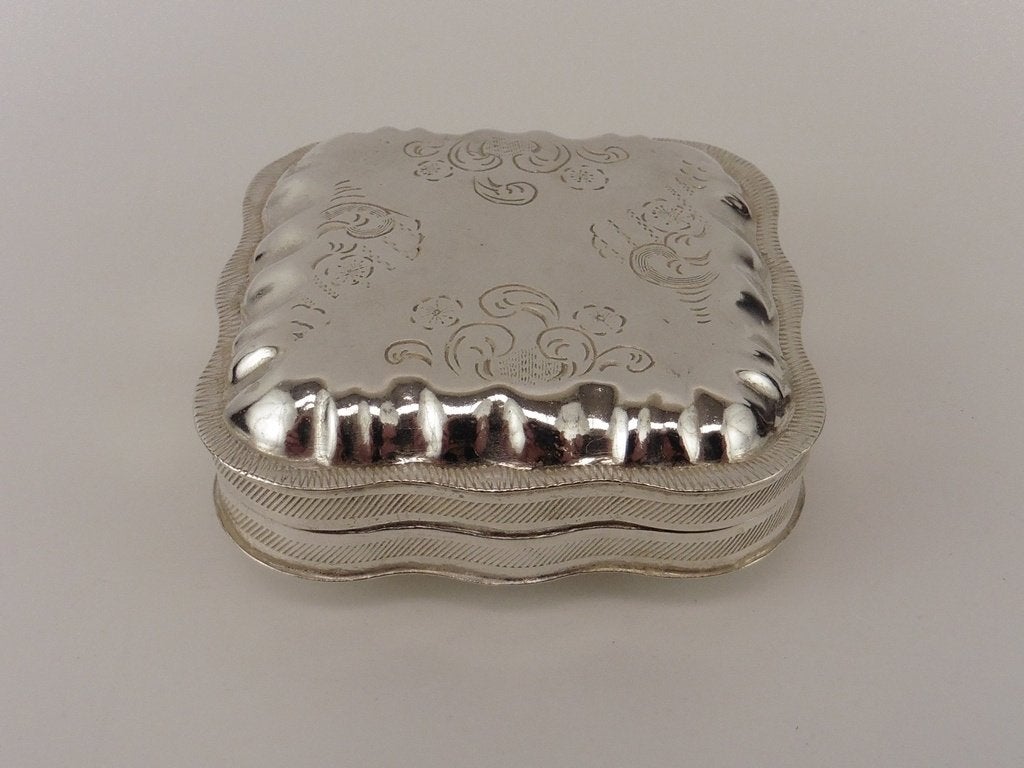 Zilveren pillendoosje                                    Z17, Ophalen of Verzenden, Zilver