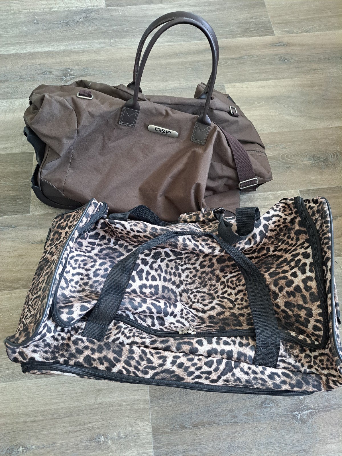 2 x reistas travel trolley wielen handvat panterprint GRATIS, Sieraden, Tassen en Uiterlijk, Tassen | Reistassen en Weekendtassen