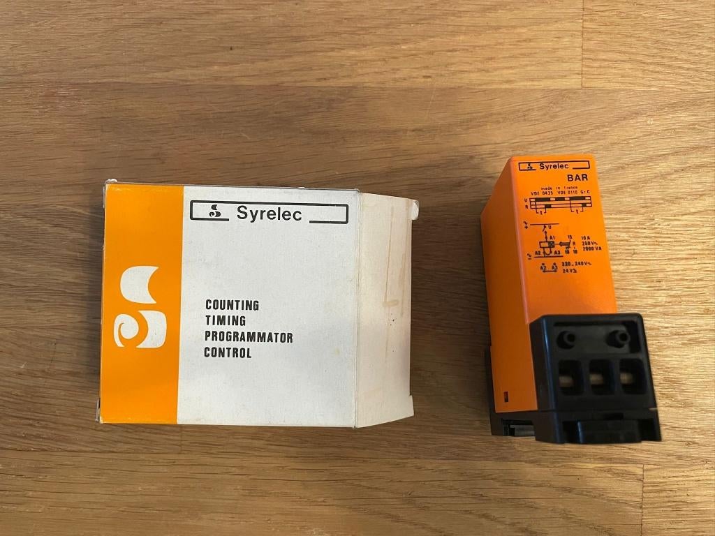 Syrelec Time Relay Timer 220-240V, Ophalen of Verzenden, Gebruikt