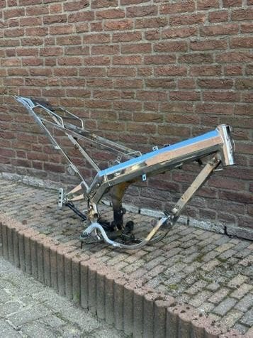 Derbi chrome frame gezocht, Fietsen en Brommers, Brommers | Derbi, Ophalen of Verzenden, Zo goed als nieuw