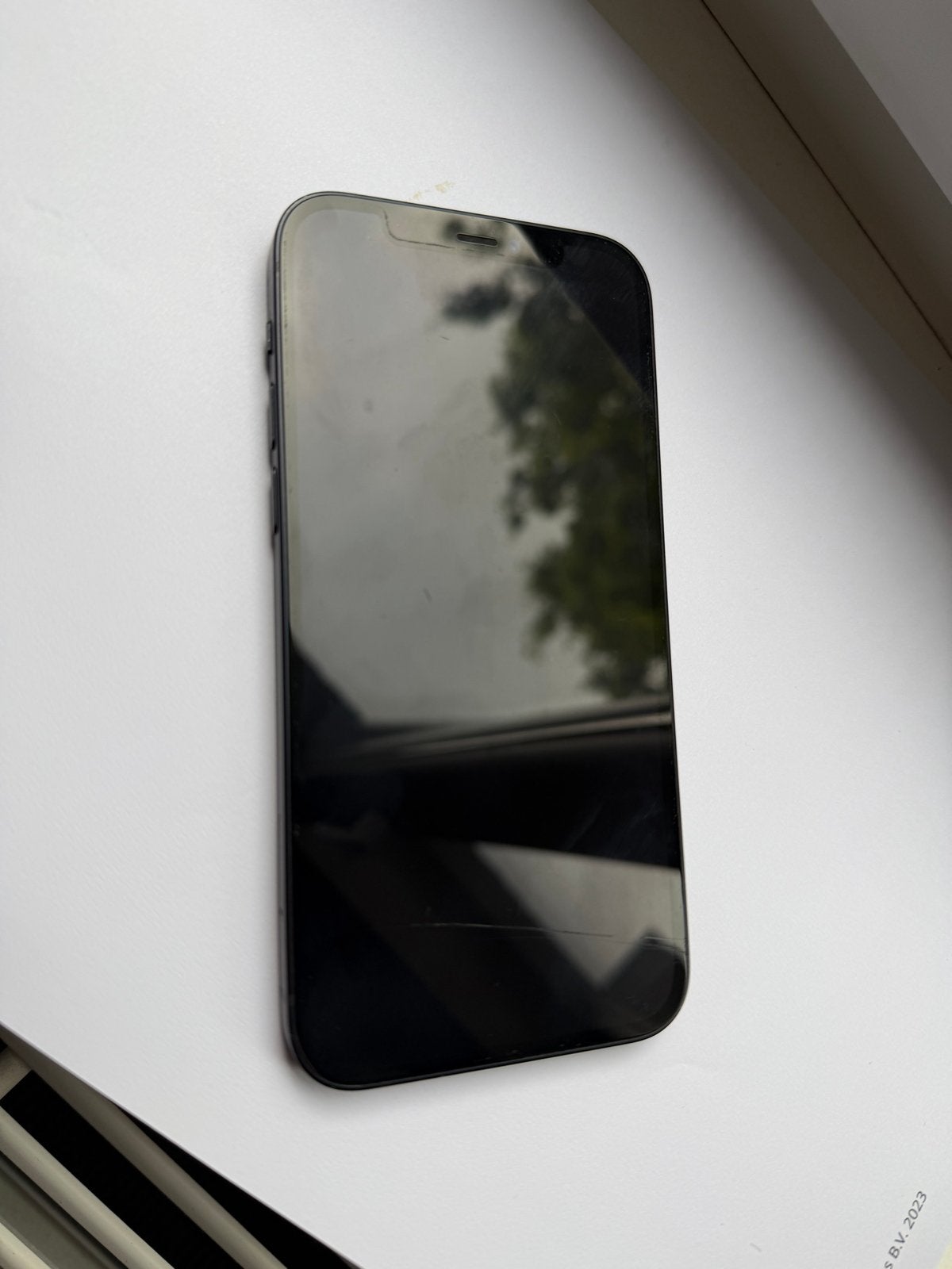 Donkerblauwe iPhone 12 - Goede staat, Gebruikt, Blauw, Ophalen of Verzenden, IPhone 12
