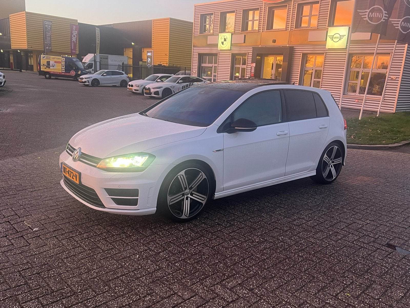VW Golf 2.0 TSI R 221KW 5D 4MOTION DSG 2015 Wit 95xxxKM, Automaat, Lichtsensor, 4 cilinders, 1984 cc