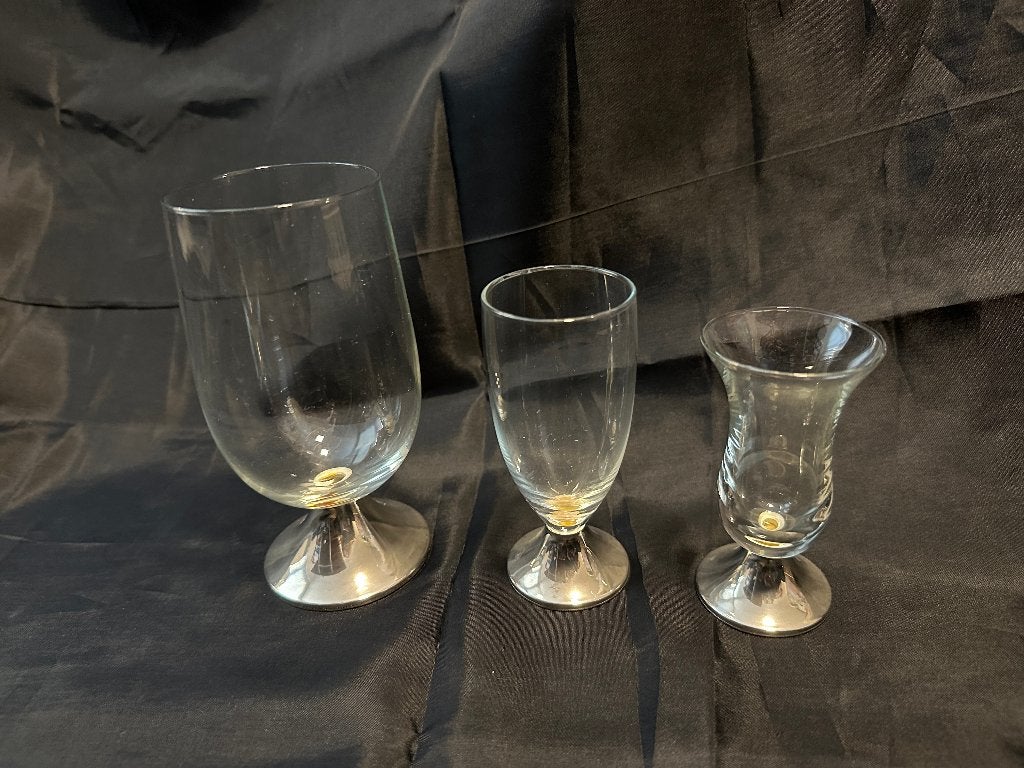 Curiosa Set van 3 glazen met zilverkleurige/verzilverde?, Ophalen of Verzenden, Gebruikt, Overige typen