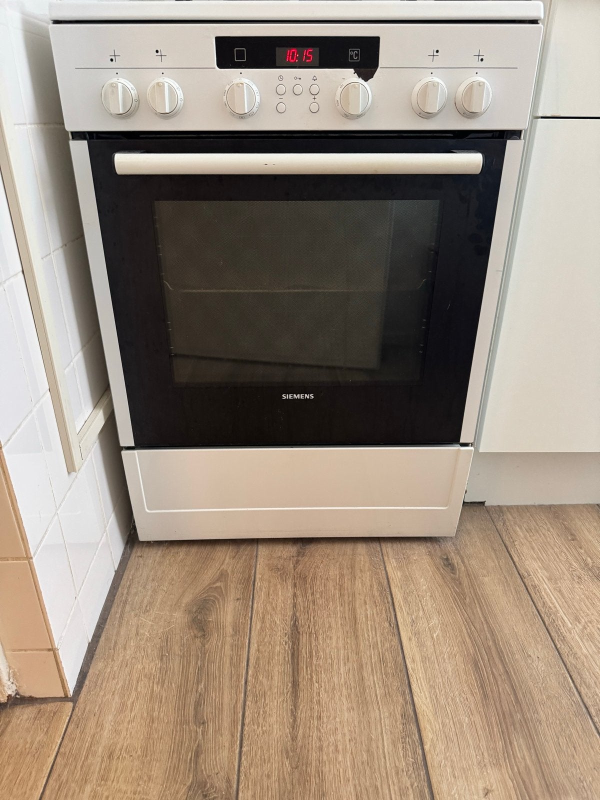 Siemens Vrijstaand Gasfornuis met oven, Ophalen, Gebruikt, 60 cm of meer, Heteluchtoven