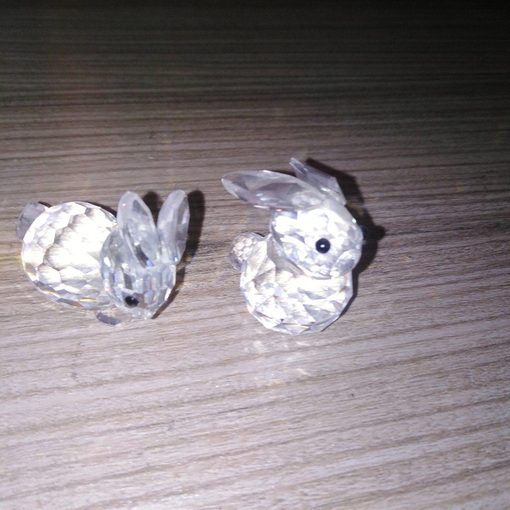 Haasjes zittend en liggend Swarovski - De Zomerse weide, Verzamelen, Swarovski, Ophalen, Zo goed als nieuw, Figuurtje