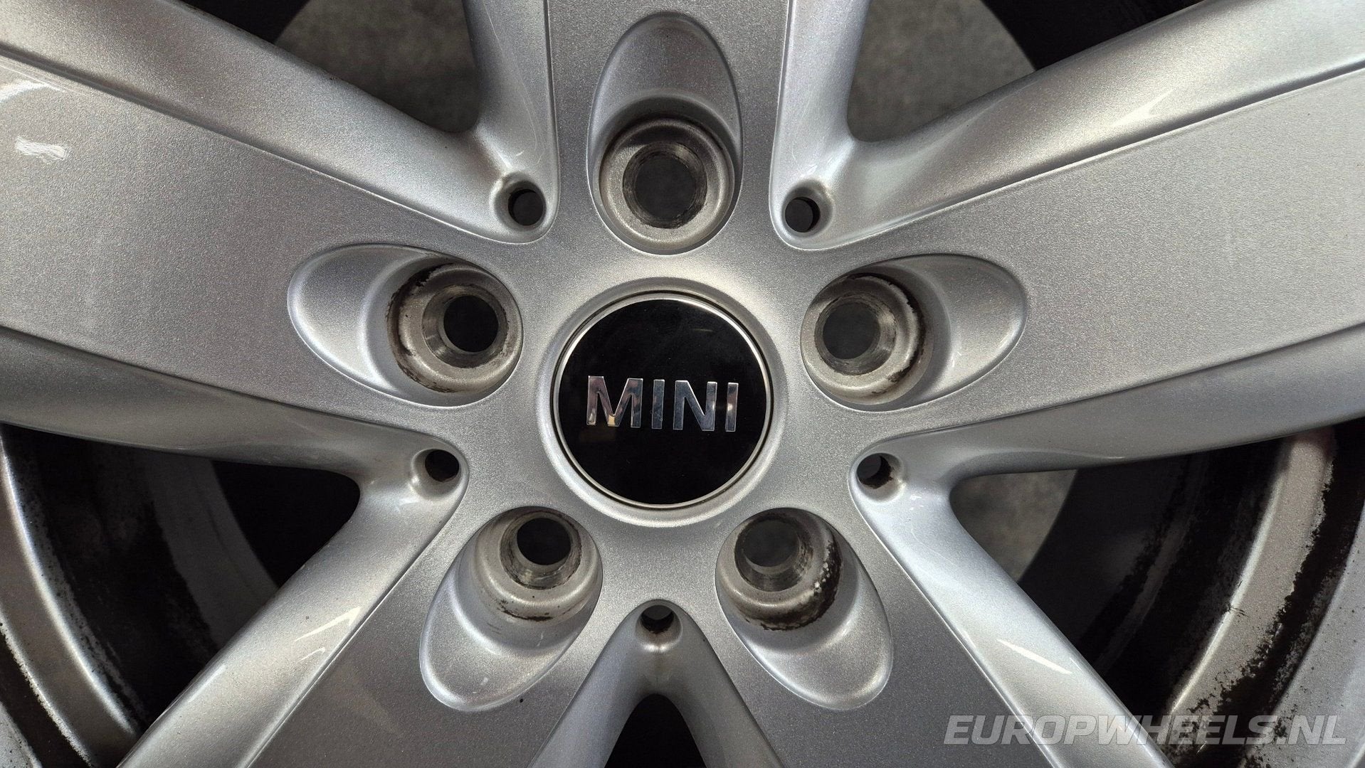 16 inch MINI Clubman F54 BMW F40 F44 velgen winterbanden, Auto-onderdelen, Gebruikt, -, Banden en Velgen, -