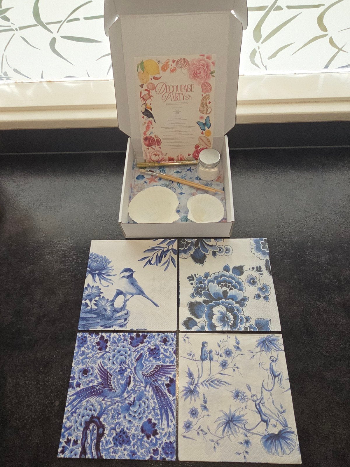 Decoupage DIY pakket - Delfst Blauw, Ophalen of Verzenden, Nieuw, Knutselwerk