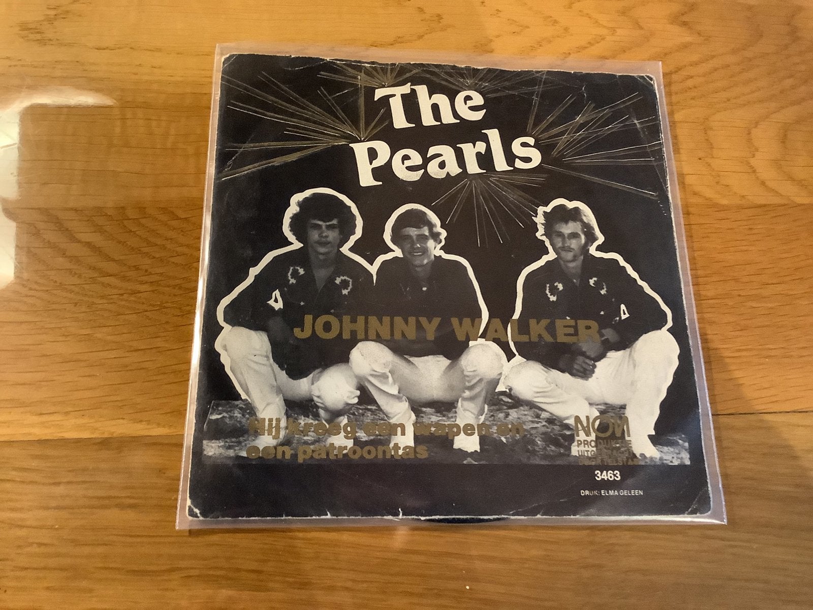 The Pearls.   Vinyl single.   Johnny Walker.    Telstar 3463, Ophalen of Verzenden, Zo goed als nieuw, Overige formaten, Levenslied of Smartlap