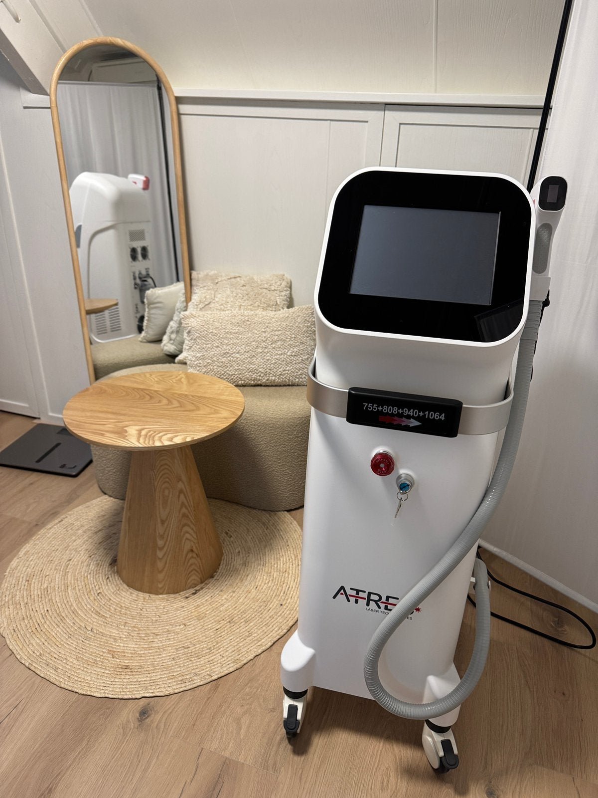 Diode ice laser 4-wave zeer weinig gebruikt tot niet.