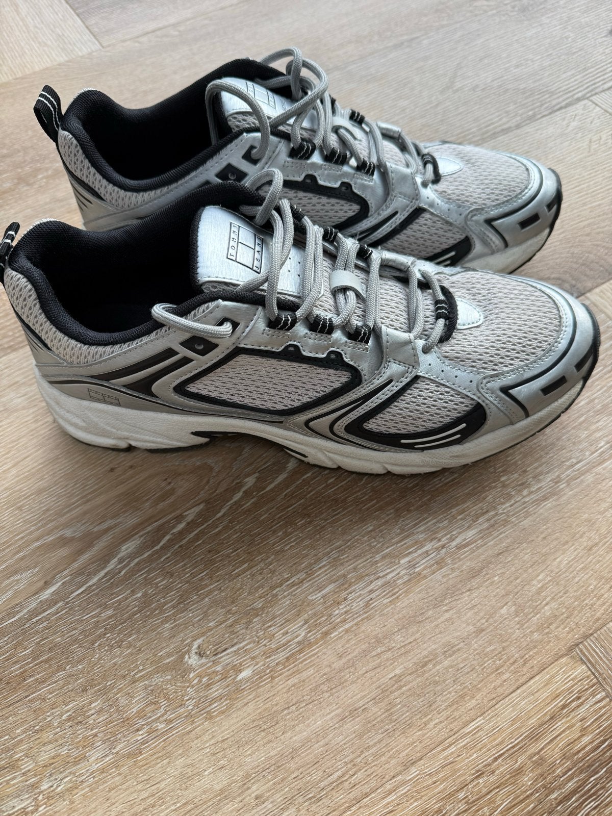 Tommy hilfiger Jeans Archive 97 Sneakers - Maat 43, Kleding | Heren, Schoenen, Overige kleuren, Ophalen of Verzenden, Sneakers of Gympen
