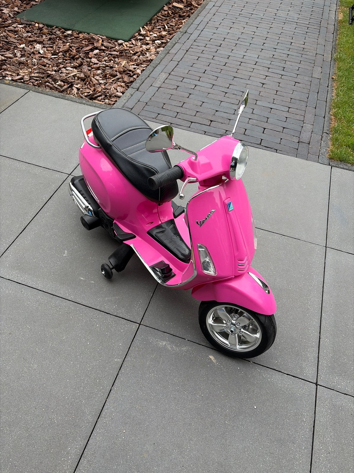 12V Vespa Primavera Roze - Zo goed als nieuw, Zo goed als nieuw