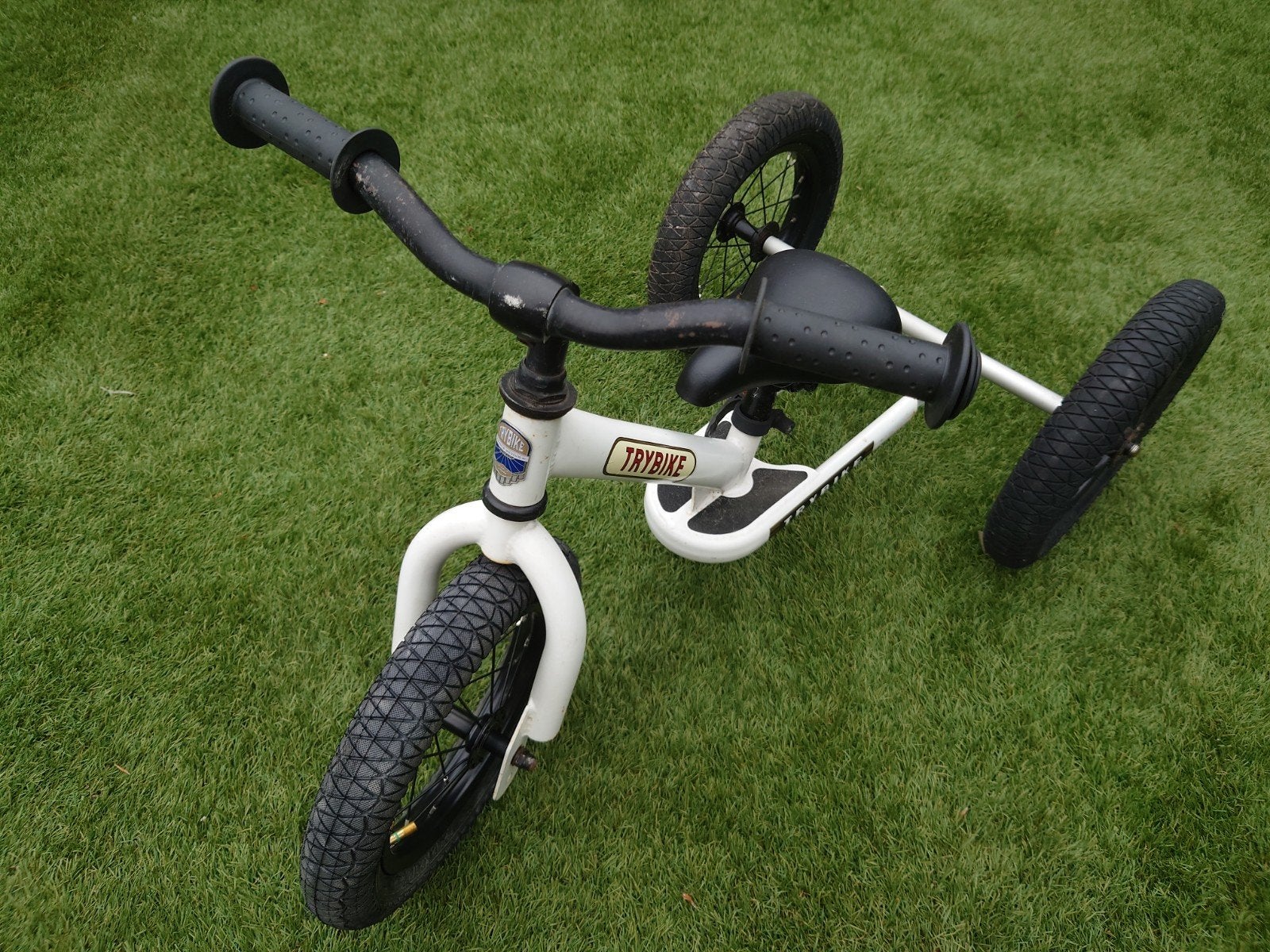 Witte Trybike driewieler loopfiets, Kinderen en Baby's, Speelgoed | Buiten | Voertuigen en Loopfietsen, Loopfiets, Ophalen