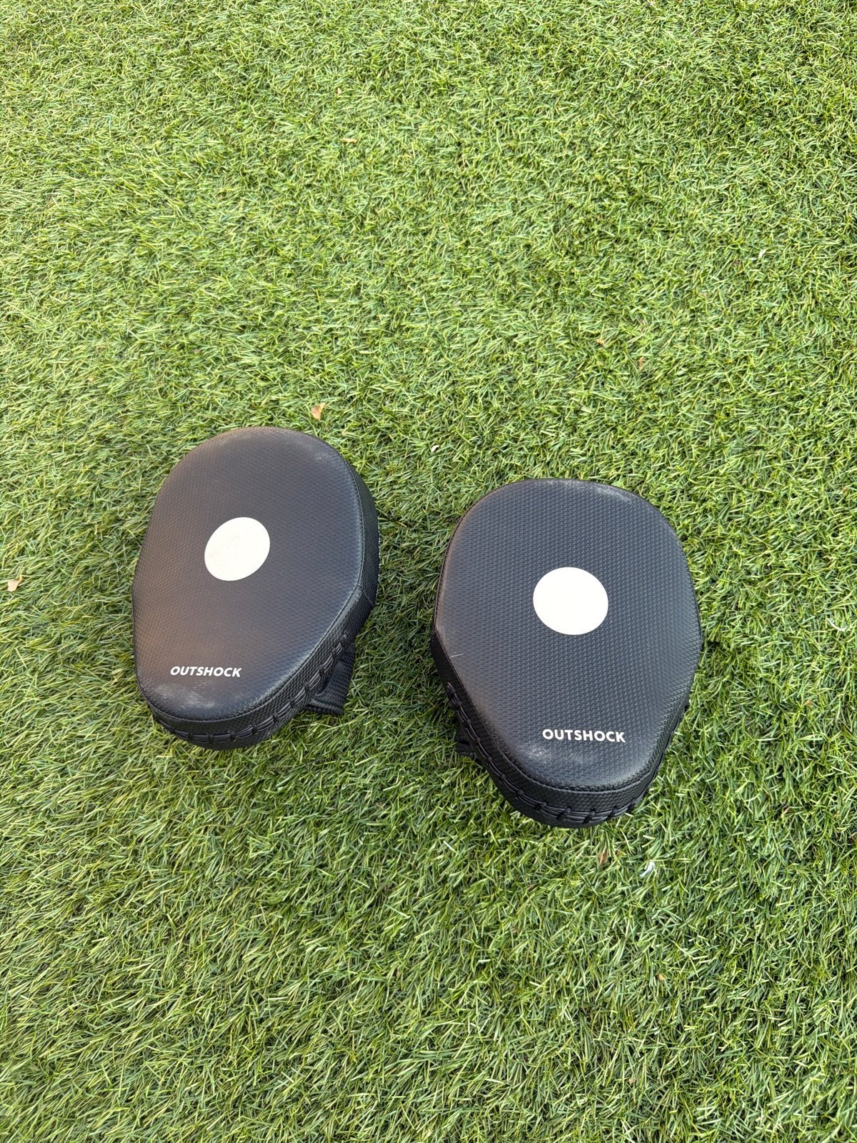Outshock Boks Focus Pads -, Sport en Fitness, Ophalen, Zo goed als nieuw, Boks-accessoire