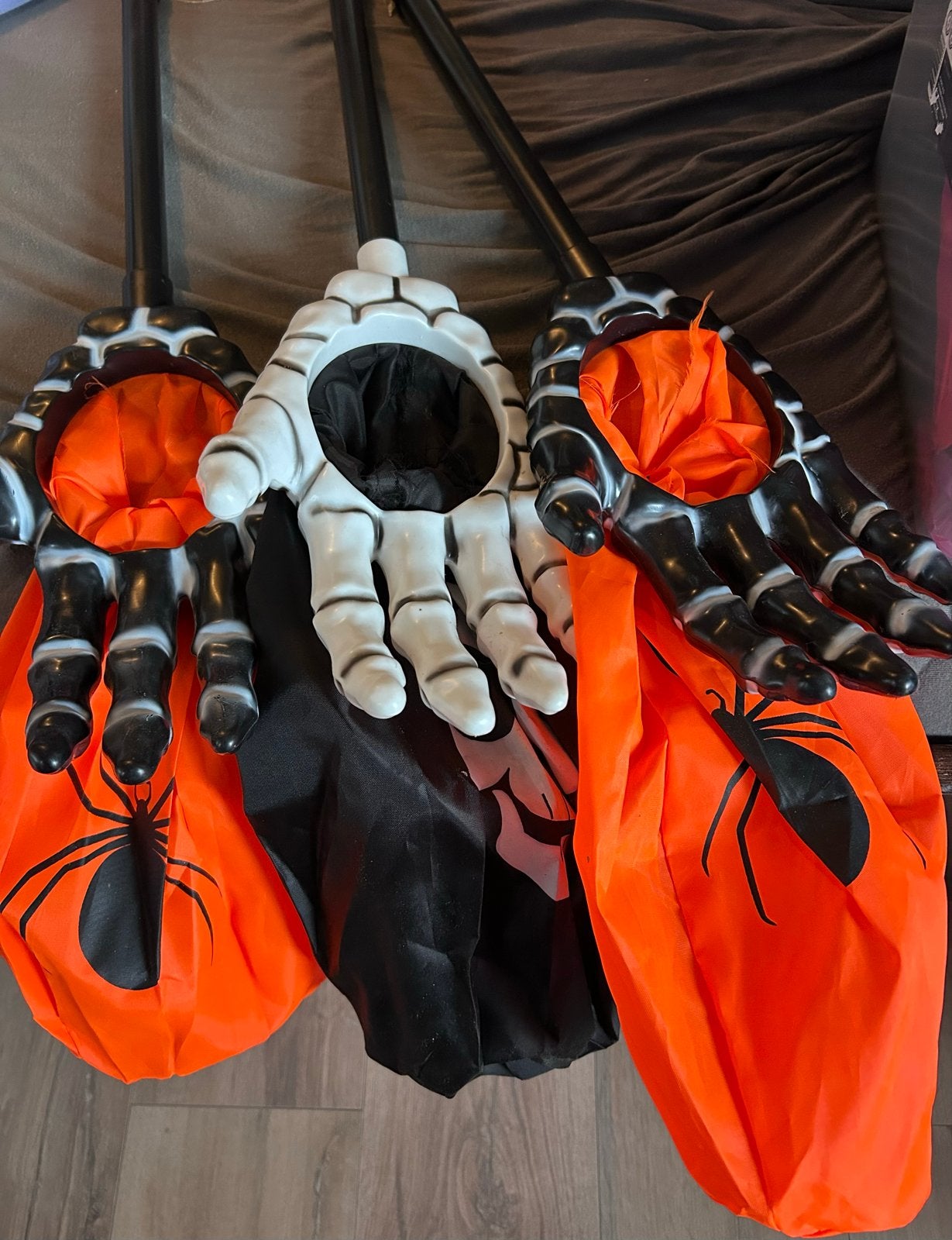 Halloween Snoepzakken met Skelet Hand - 3 Stuks, Ophalen of Verzenden, Zo goed als nieuw, Feestartikel, Halloween of Griezel