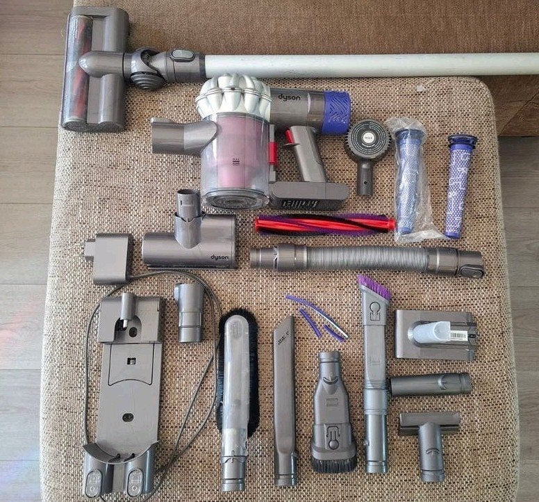 Dyson DC62 steelstofzuiger met veel accessoires Defect., Ophalen