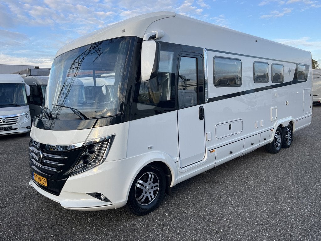 NIESMANN BISCHOFF ARTO 88LE 3.0 Aut Luchtvering Levelsysteem, Caravans en Kamperen, Campers, Niesmann+Bischoff, Galliersweg 39
5349AT  OSS, NL
