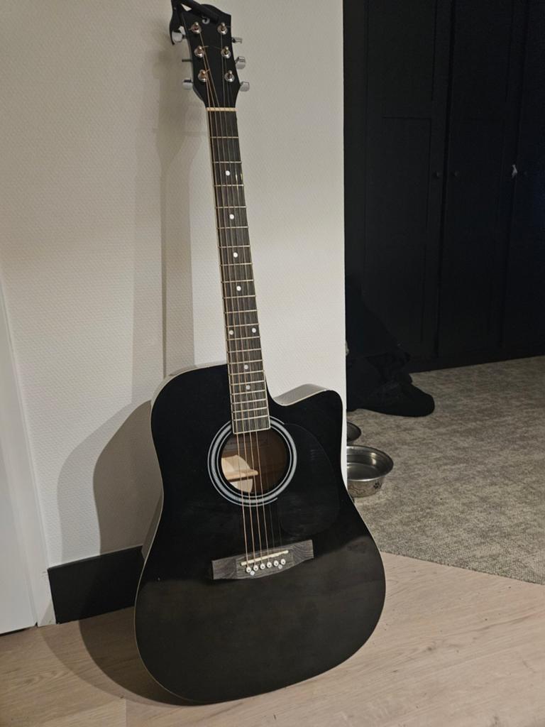 Fazley gitaar - Nieuwe snaren, onderhouden, klinkt mooi, Ophalen of Verzenden