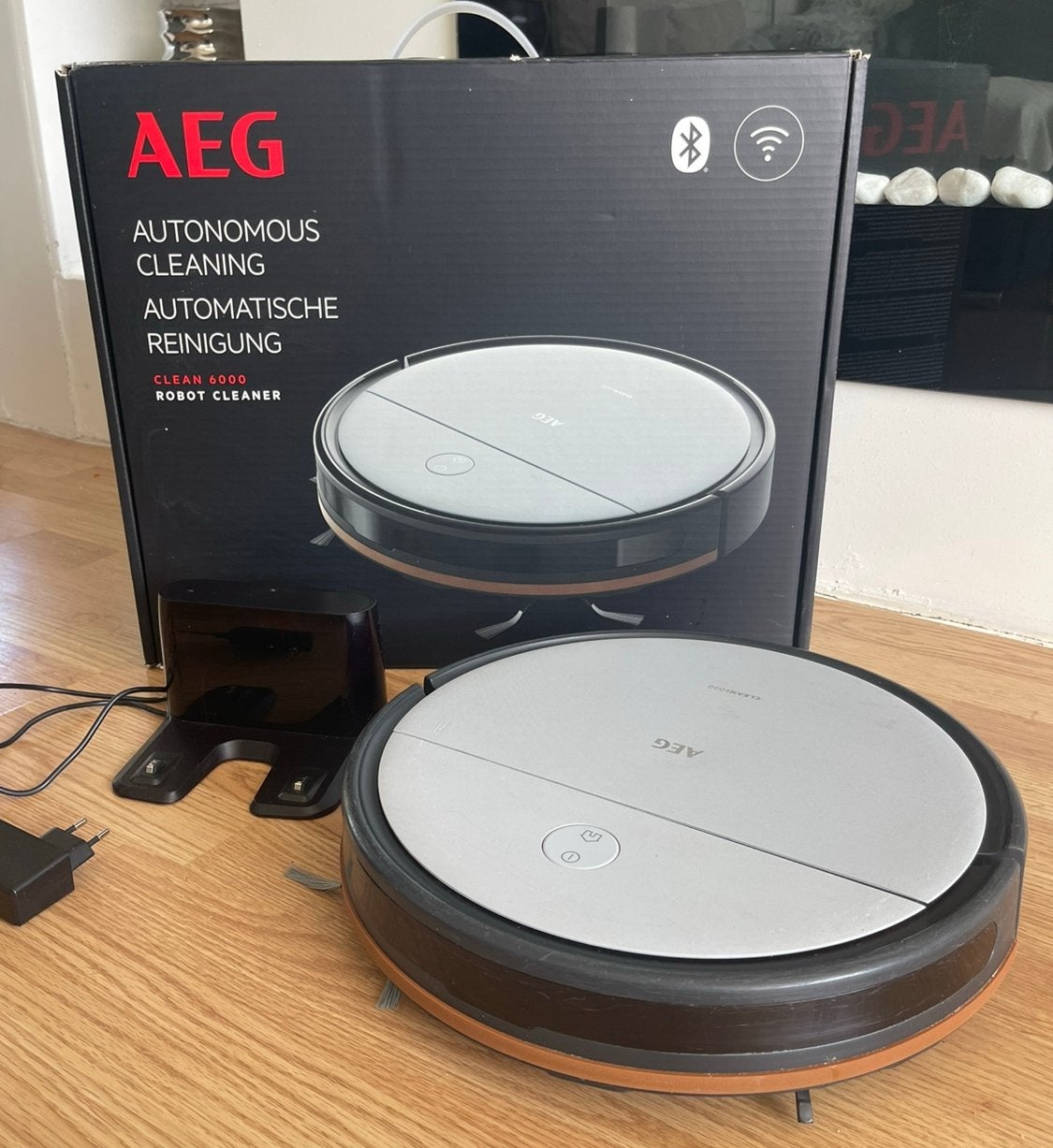 AEG clean 6000 Robotstofzuiger, Witgoed en Apparatuur, Stofzuigers, Ophalen, Zo goed als nieuw, Robotstofzuiger, 2000 watt of meer