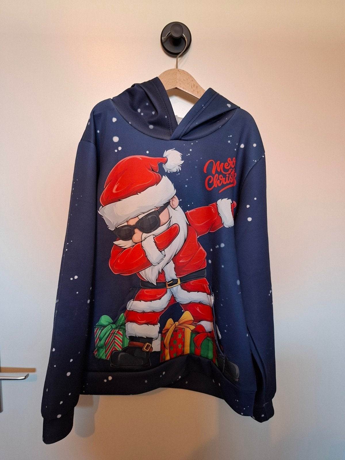 Kersttrui met Dabbende Kerstman - Maat 164, Ophalen of Verzenden, Zo goed als nieuw, Jongen of Meisje, Trui of Vest