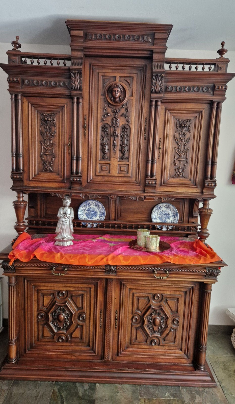 Antiek dressoir/buffetkast met houtsnijwerk, Ophalen of Verzenden