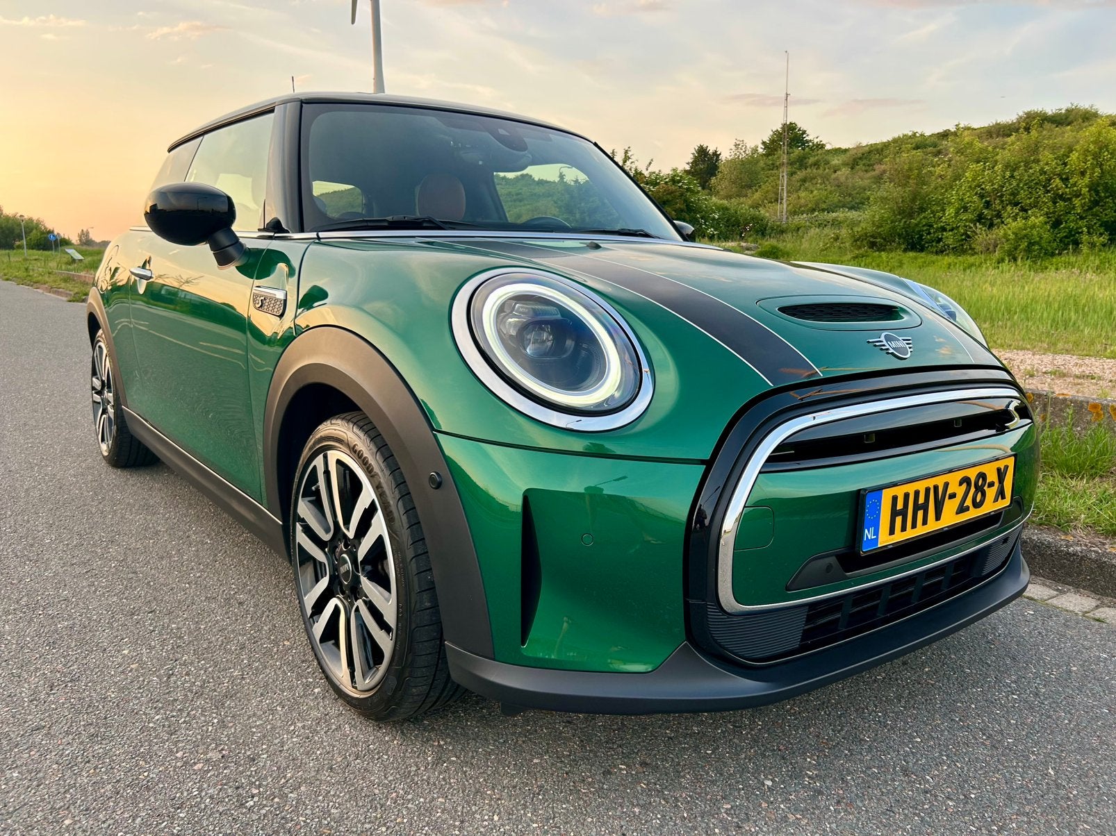 MINI Cooper SE Electric FULL OPTION en fabrieksgarantie., Lichtsensor, 1340 kg, Particulier, 184 pk