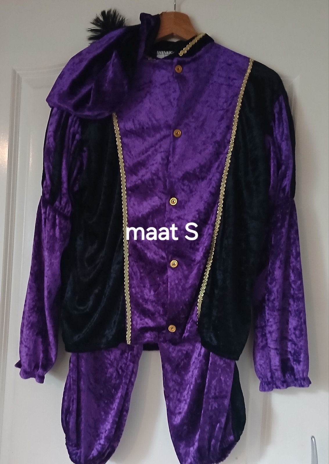pietenpakken (maat staat op het pak) € 30,00 per stuk  ...., Ophalen of Verzenden, Zo goed als nieuw