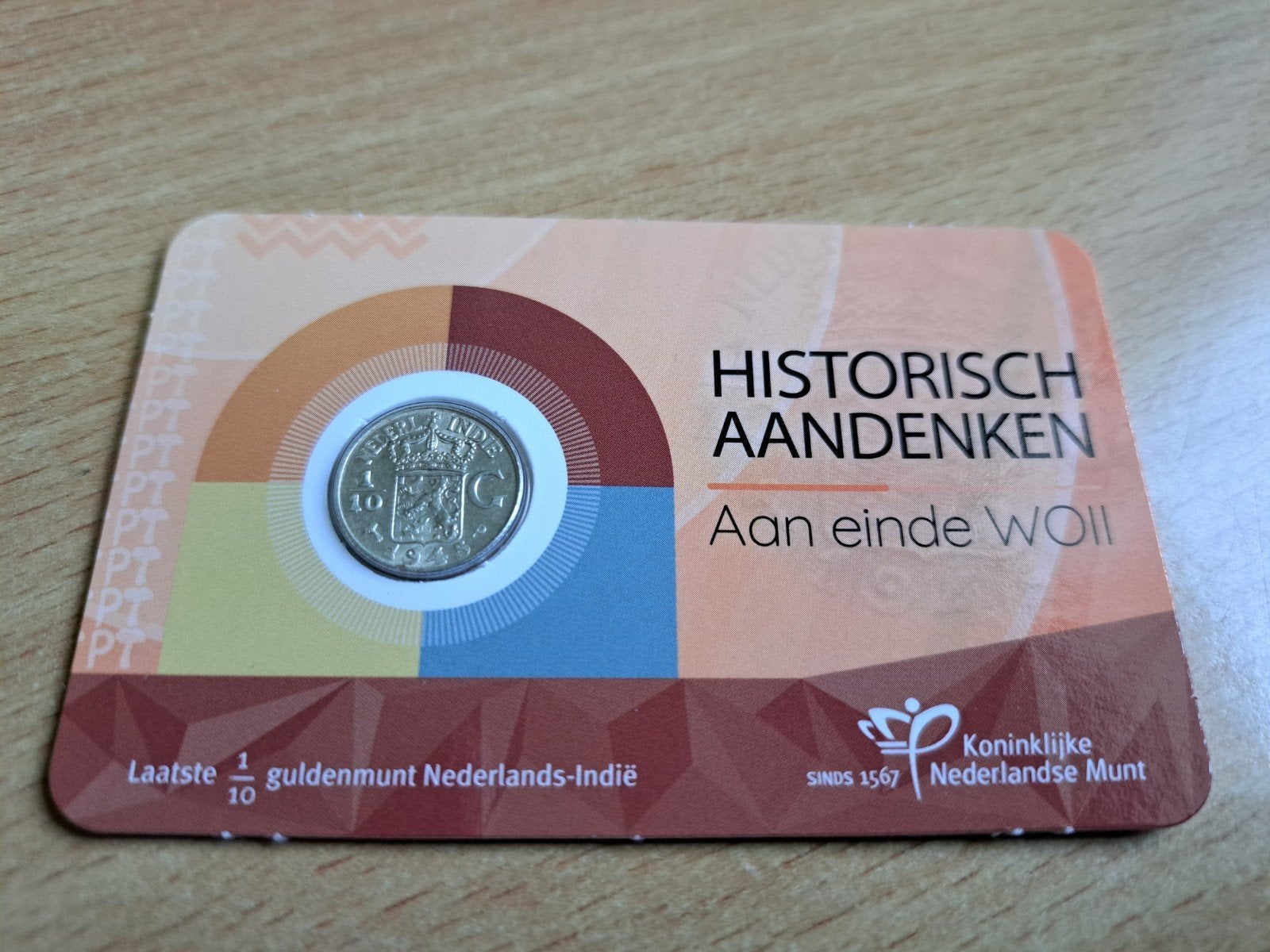 1/10 Gulden 1945 P Nederlands Indië coincard 2025, Ophalen of Verzenden, Koningin Wilhelmina, 10 cent, Zilver