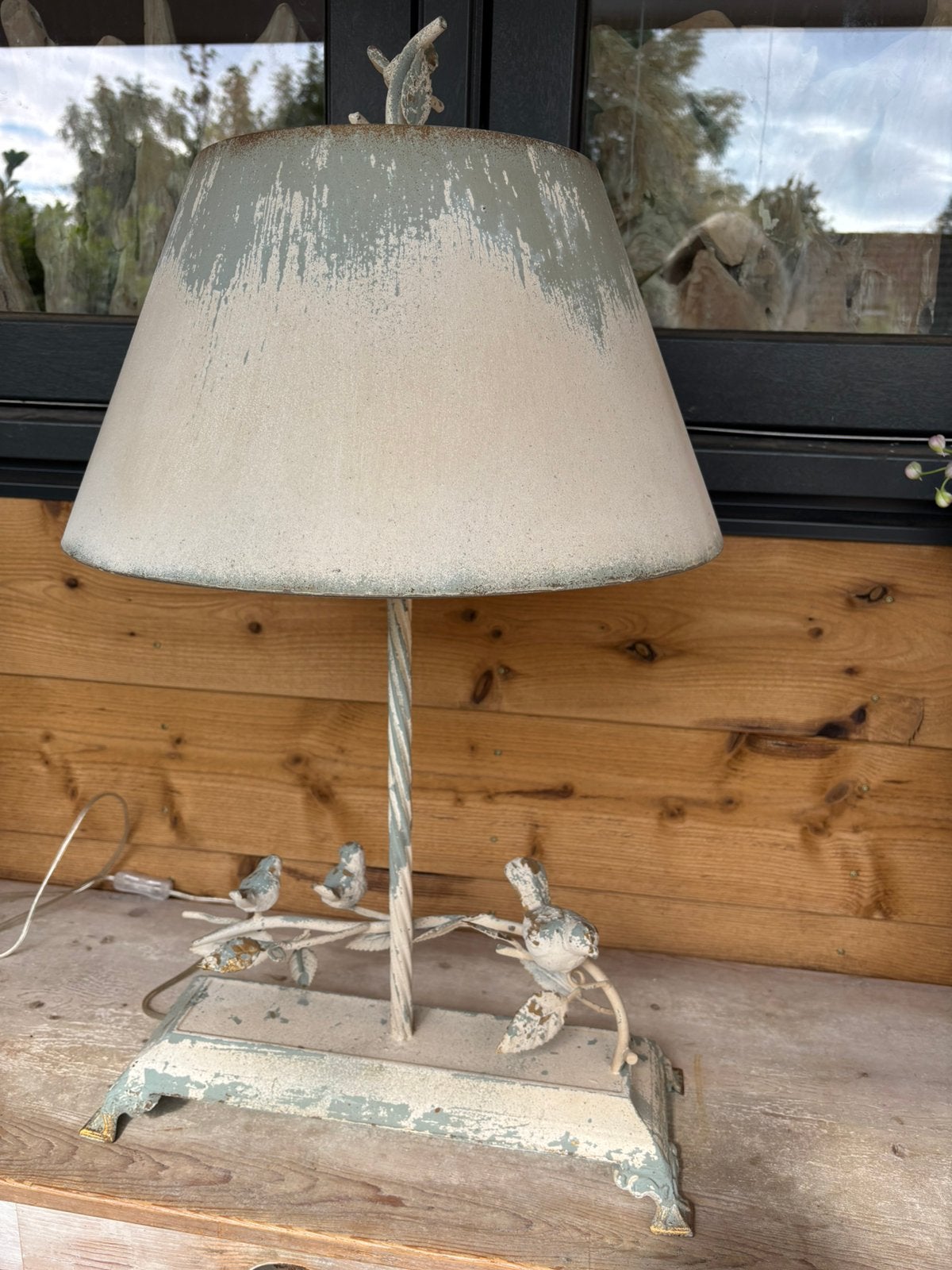 Decoratieve tafellamp met vogelmotief, Ophalen