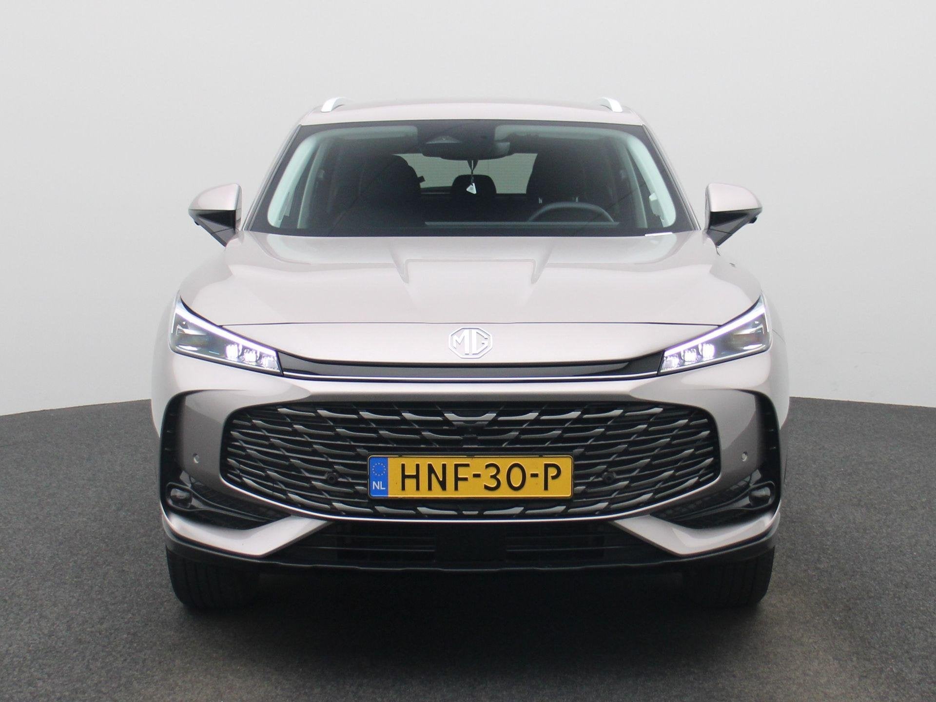MG HS PHEV 1.5 272pk Aut. Luxury | 1e-Eig. | 100km Electrisc, Auto's, MG, 12 maanden, Stof, Gebruikt, 4 cilinders