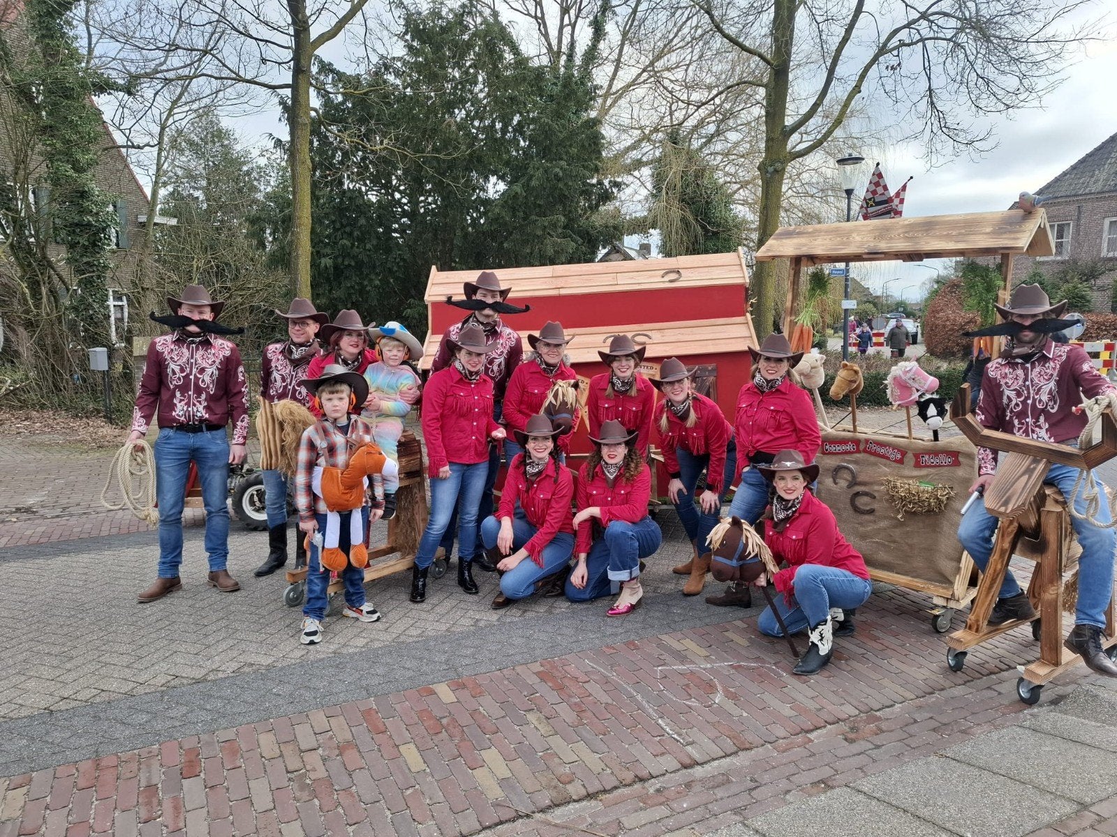 Cowboy kleding loopgroep, Ophalen of Verzenden, Zo goed als nieuw, Carnaval, Kleding