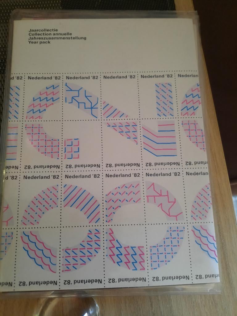 Postzegelmap collectie postfris 1982, Postzegels en Munten, Postzegels | Nederland, Ophalen of Verzenden, Na 1940, Postfris