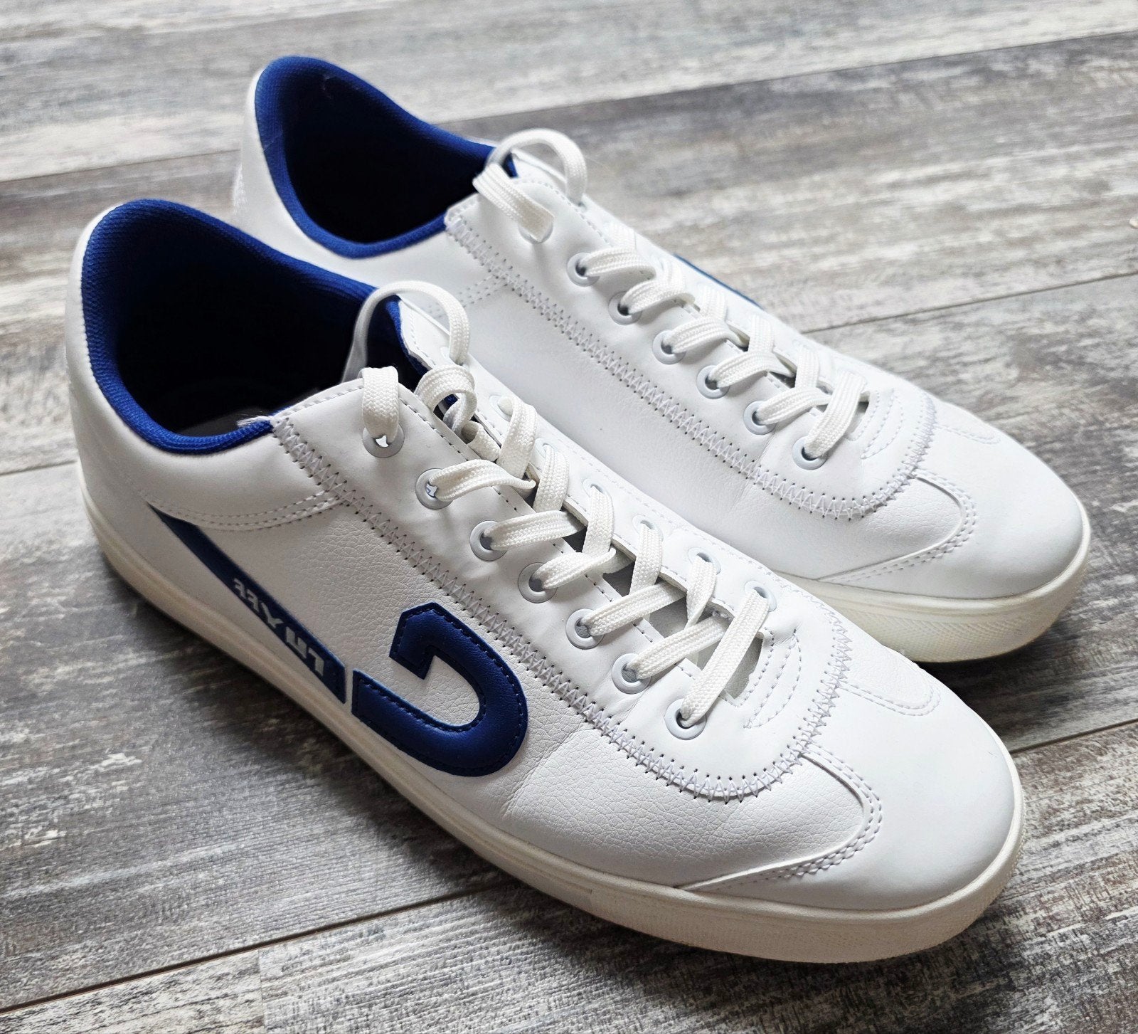 Witte Johan Cruyff sneakers - Maat 45, Johan Cruyff, Wit, Ophalen of Verzenden, Sneakers of Gympen