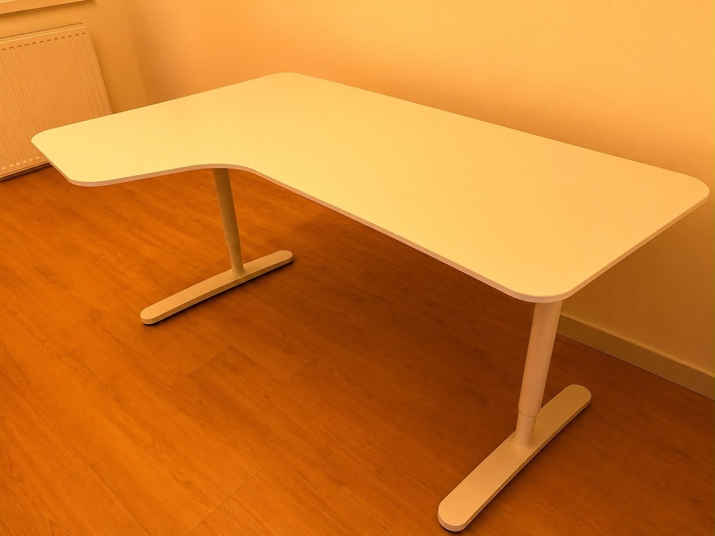 Ikea Hoekbureau - Wit en Modern Design, Ophalen, Opbergruimte, Gebruikt, Spaanplaat of MDF