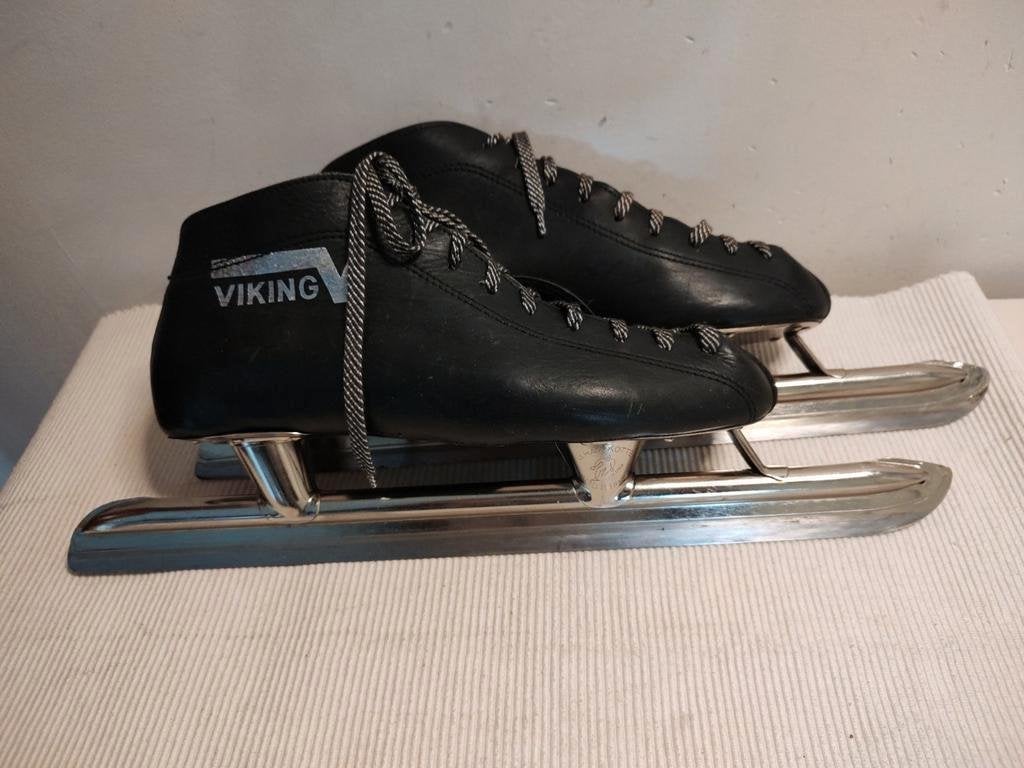 S560 Viking Mid Hoog maat 41. geslepen, Sport en Fitness, Schaatsen, Gebruikt, Viking, Ophalen of Verzenden, 2e hands