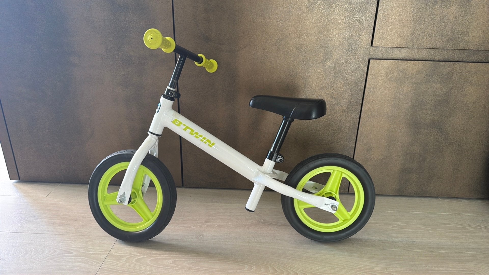 Loop fiets Btwin, Ophalen, Zo goed als nieuw, Loopfiets