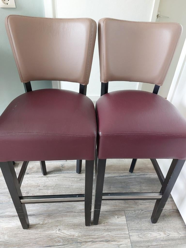 Set van 2 barkrukken met rugleuning, Ophalen, Gebruikt, Met voetsteun, 60 tot 90 cm
