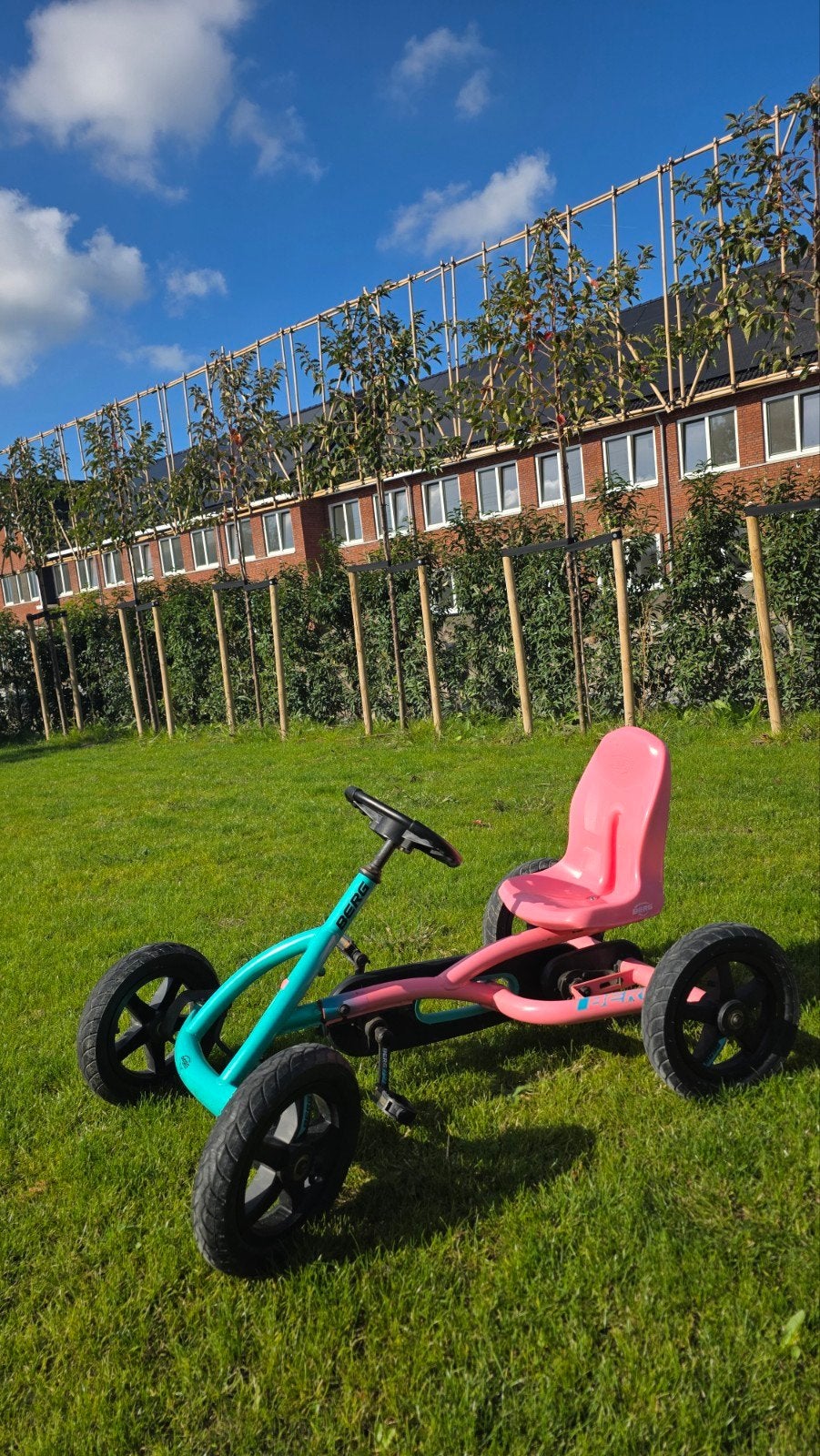 BERG Buddy skelter roze/blauw meisjes