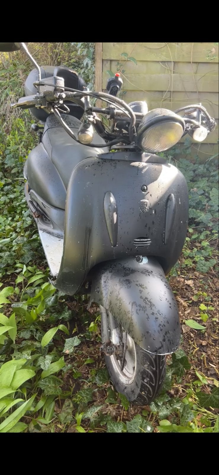 Retro Scooter - Mat Zwart, Fietsen en Brommers, Snorfietsen en Snorscooters, Ophalen, Gebruikt, Benzine, Overige merken