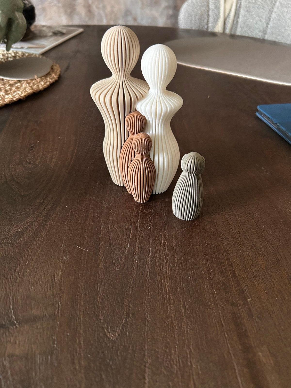 Decoratieve 3D-geprinte figuren - Familie set, Meerkleurig, Kunststof, Ophalen of Verzenden, Zo goed als nieuw