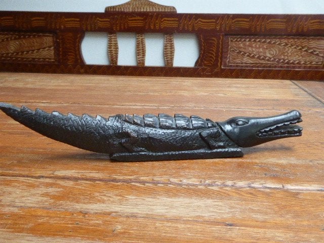 Handgesneden ebbenhouten krokodil, Antiek en Kunst, Overige onderwerpen, Art deco, Ophalen of Verzenden, Handgemaakt