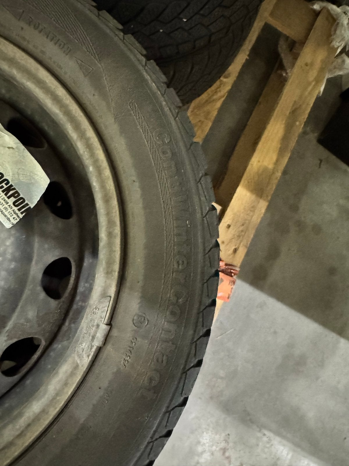 Continental Winterbanden op stalen velgen 175/65 R14, Ophalen, 14 inch, Gebruikt, 175 mm